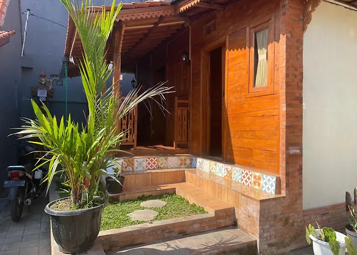 Bharata House Affittacamere 3*